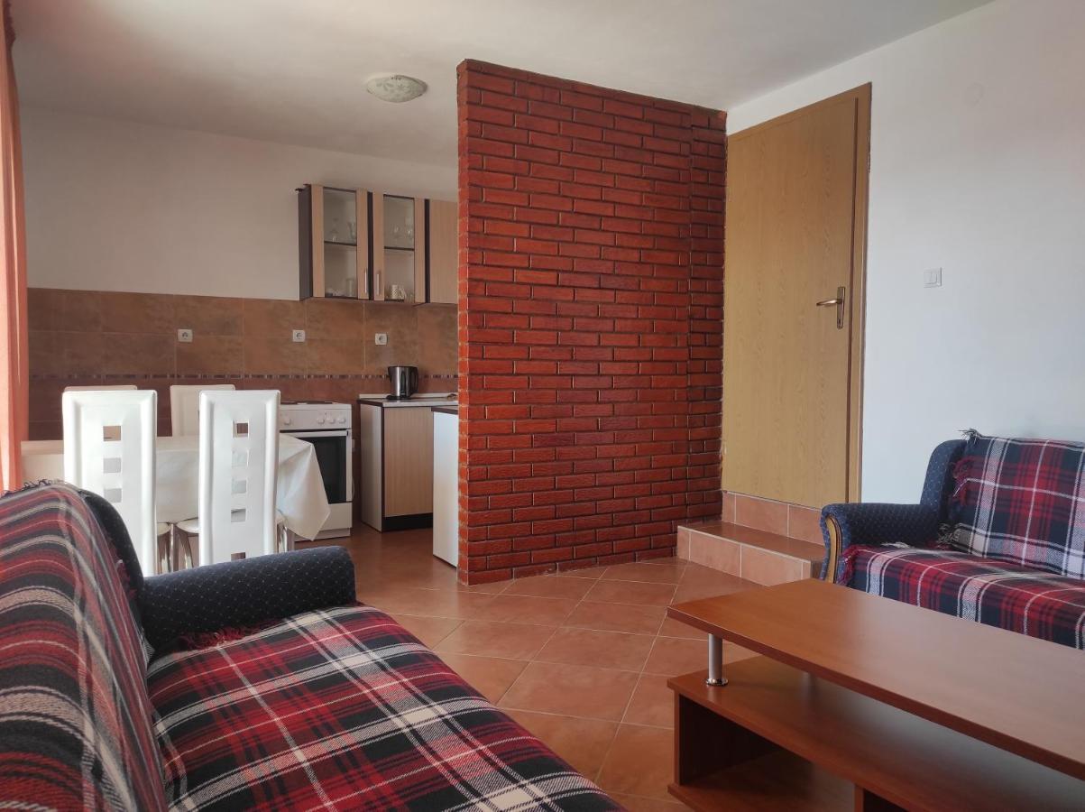 Apartmani Vujicic 巴尔 外观 照片