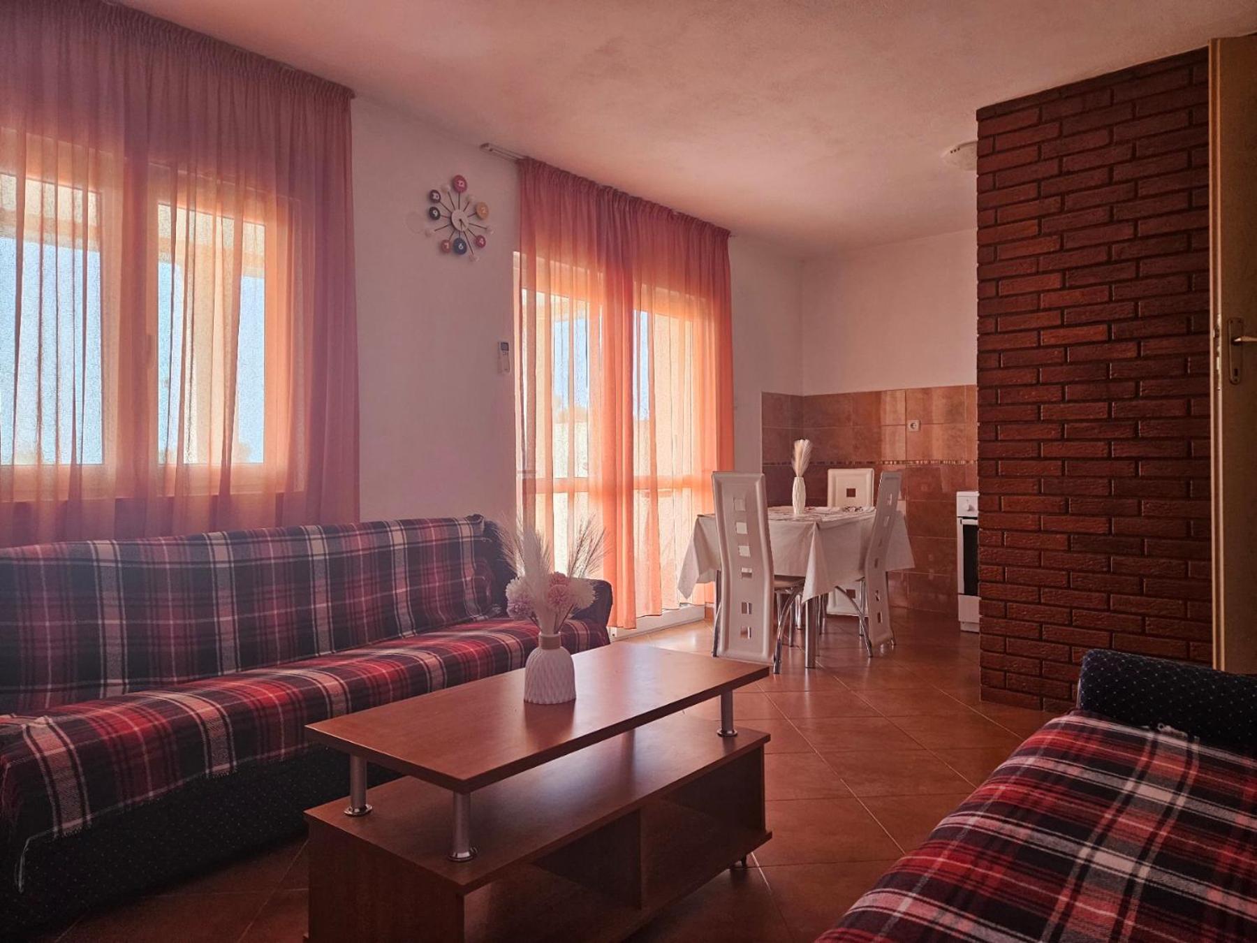 Apartmani Vujicic 巴尔 外观 照片