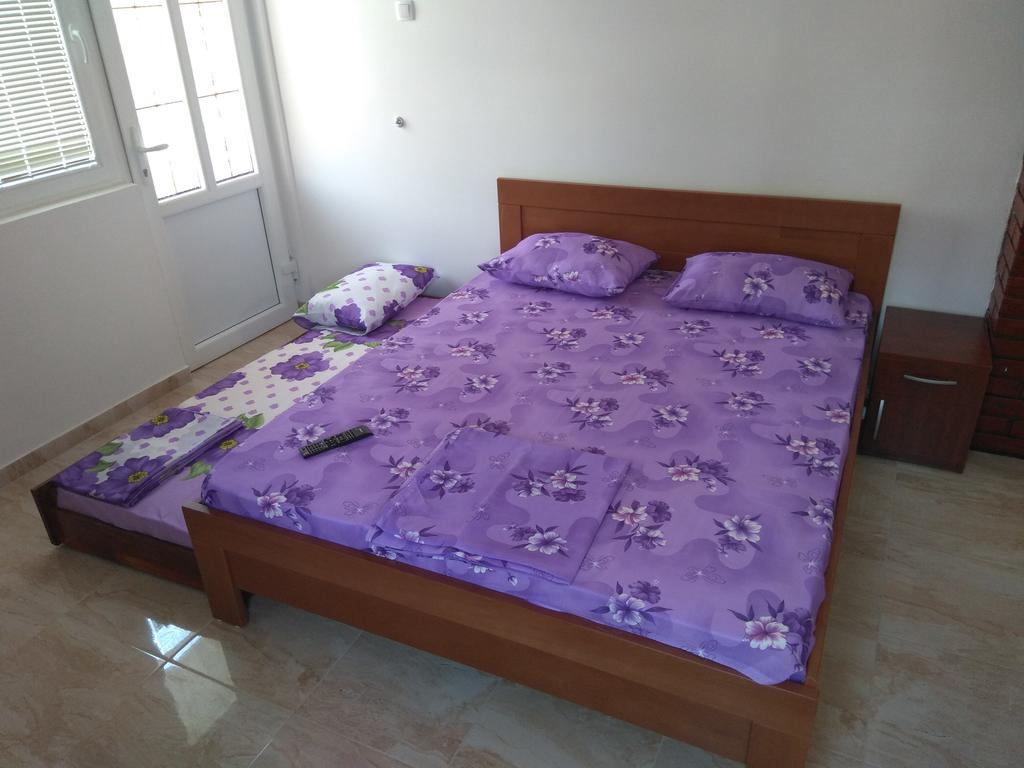 Apartmani Vujicic 巴尔 外观 照片