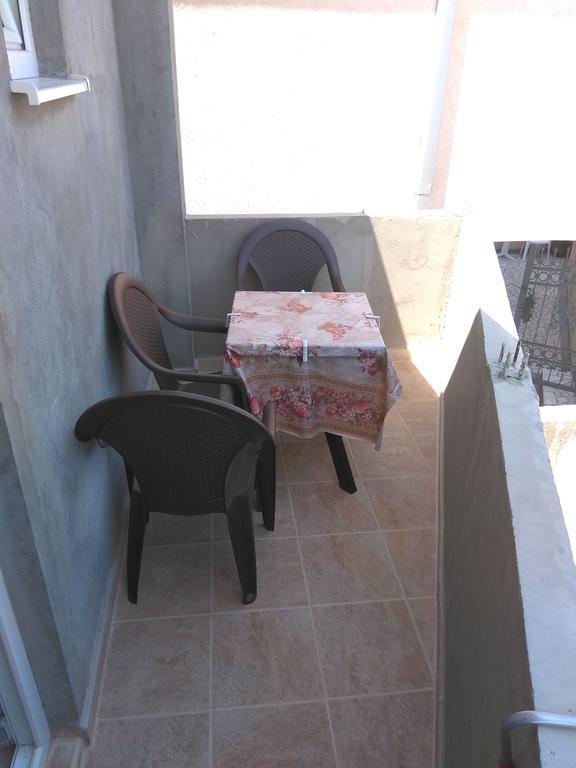 Apartmani Vujicic 巴尔 外观 照片